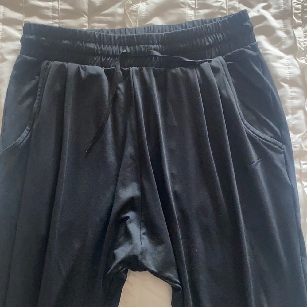 NWOT NIKE dance/yoga pants size Small